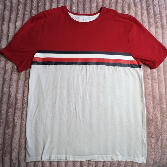 Tommy Hilfiger Men's Red And White Colorblock Stripe T-Shirt Size XL Crewneck - Picture 1 of 8